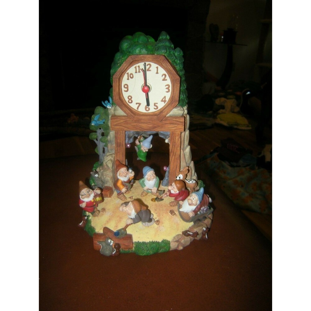 Vintage Disney Snow White & The Seven Dwarfs Clock